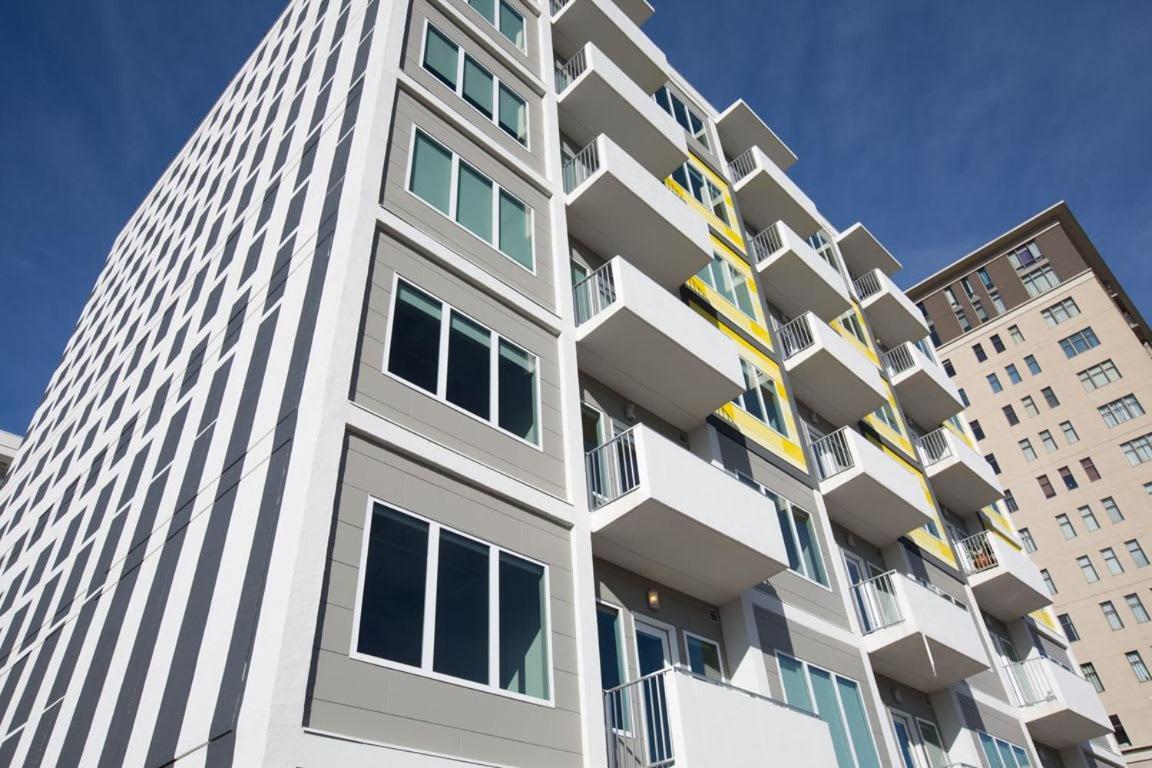 Stylish City Living Apartments With Free Parking In Midtown אטלנטה מראה חיצוני תמונה